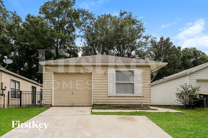 1st image of 5731 Ellis Trace Dr