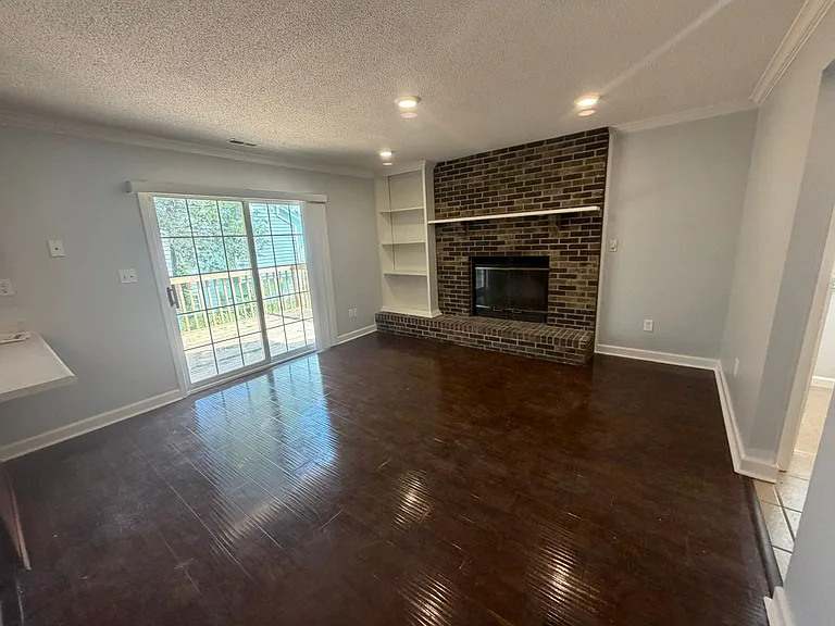 401 Dustin Dr — Photo 30