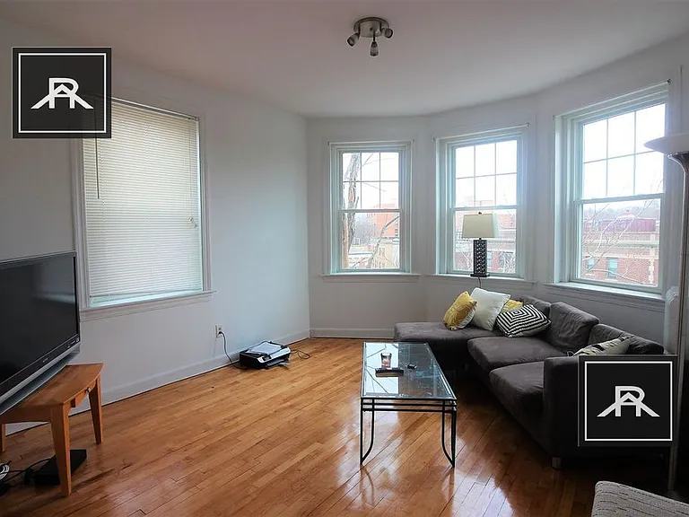 166 Strathmore Rd #21 — Photo 9