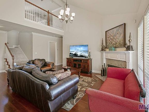 4th image of 16483 Long Lake Dr