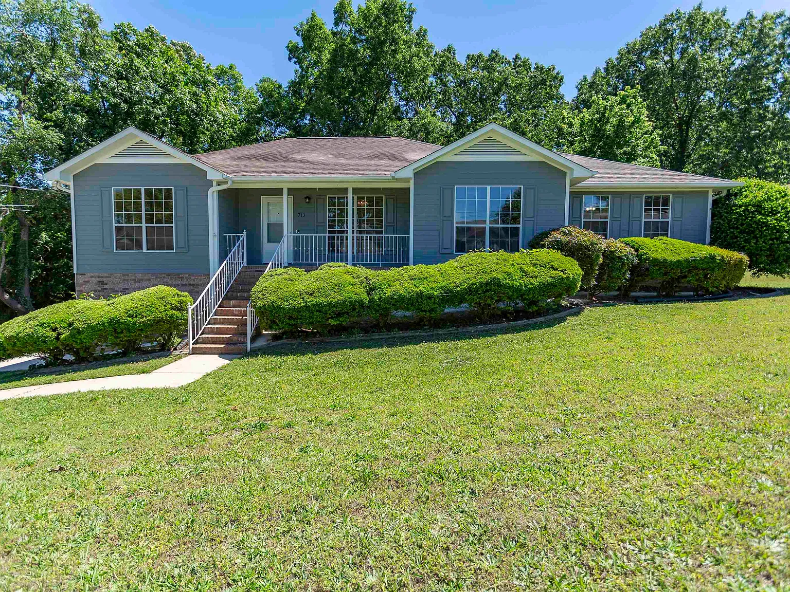 3 bed, 2.0 bath, $2,300 — Photo 3