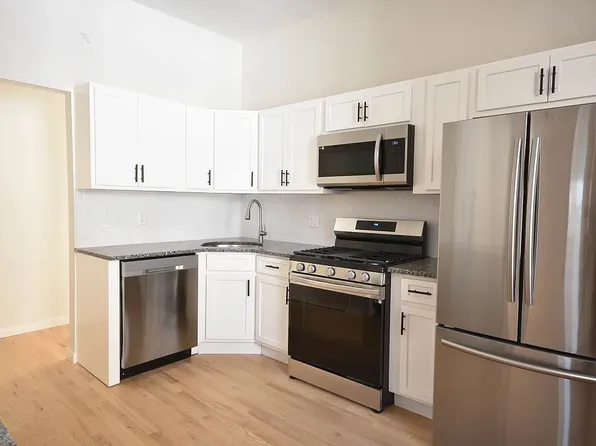 130 East 31st Street image 3 of 4