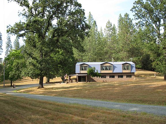 3rd image of 4281 Grand Oaks Pl