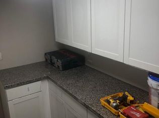 518 E 8th St APT 2, Alton, IL 62002