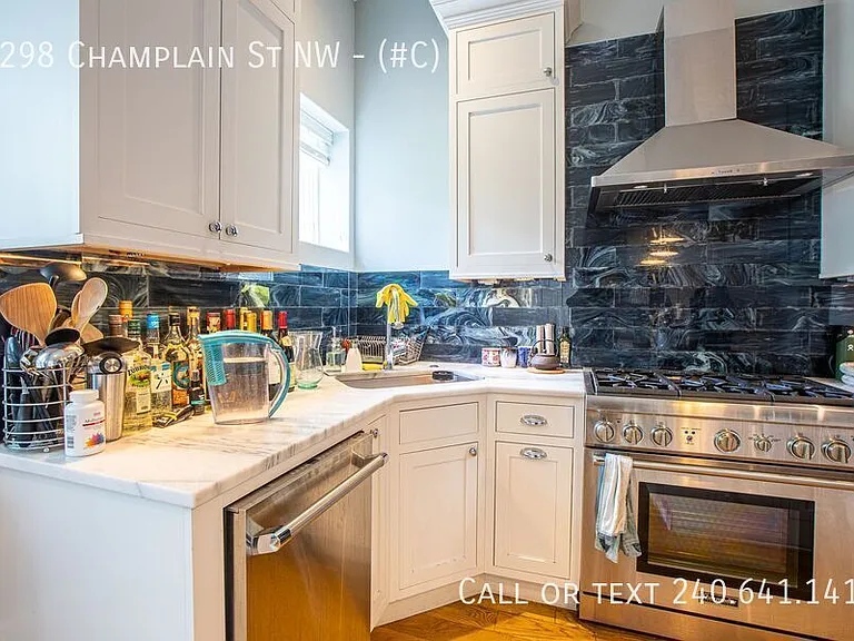 2298 Champlain St NW #C — Photo 13