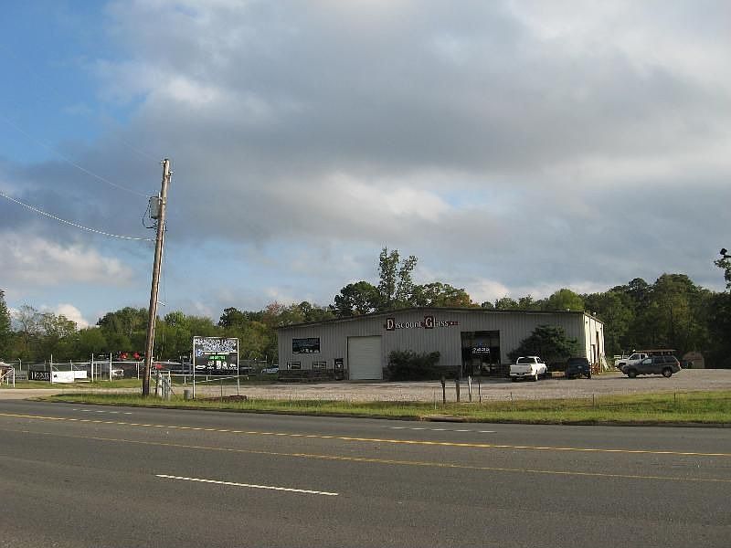 2nd image of 3485 Albert Pike Rd