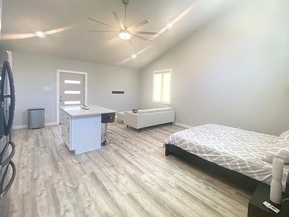 5th image of 412 Templeton Dr
