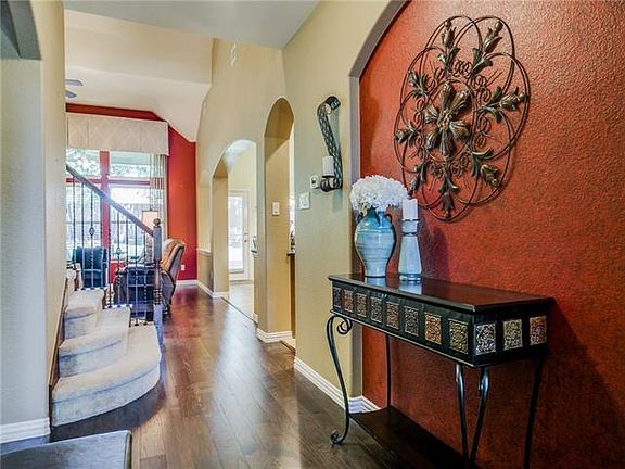 4th image of 6305 Weaver Dr
