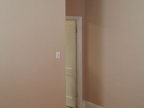 3rd image of 1705 W Erie Ave APT 2