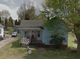 329 S 5th Ave, Mayodan, NC 27027