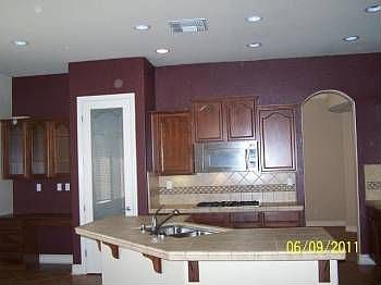 1st image of 707 Hardy Ct