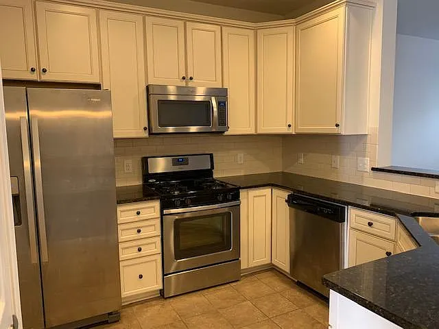 4270 Park South Station Blvd — Photo 7