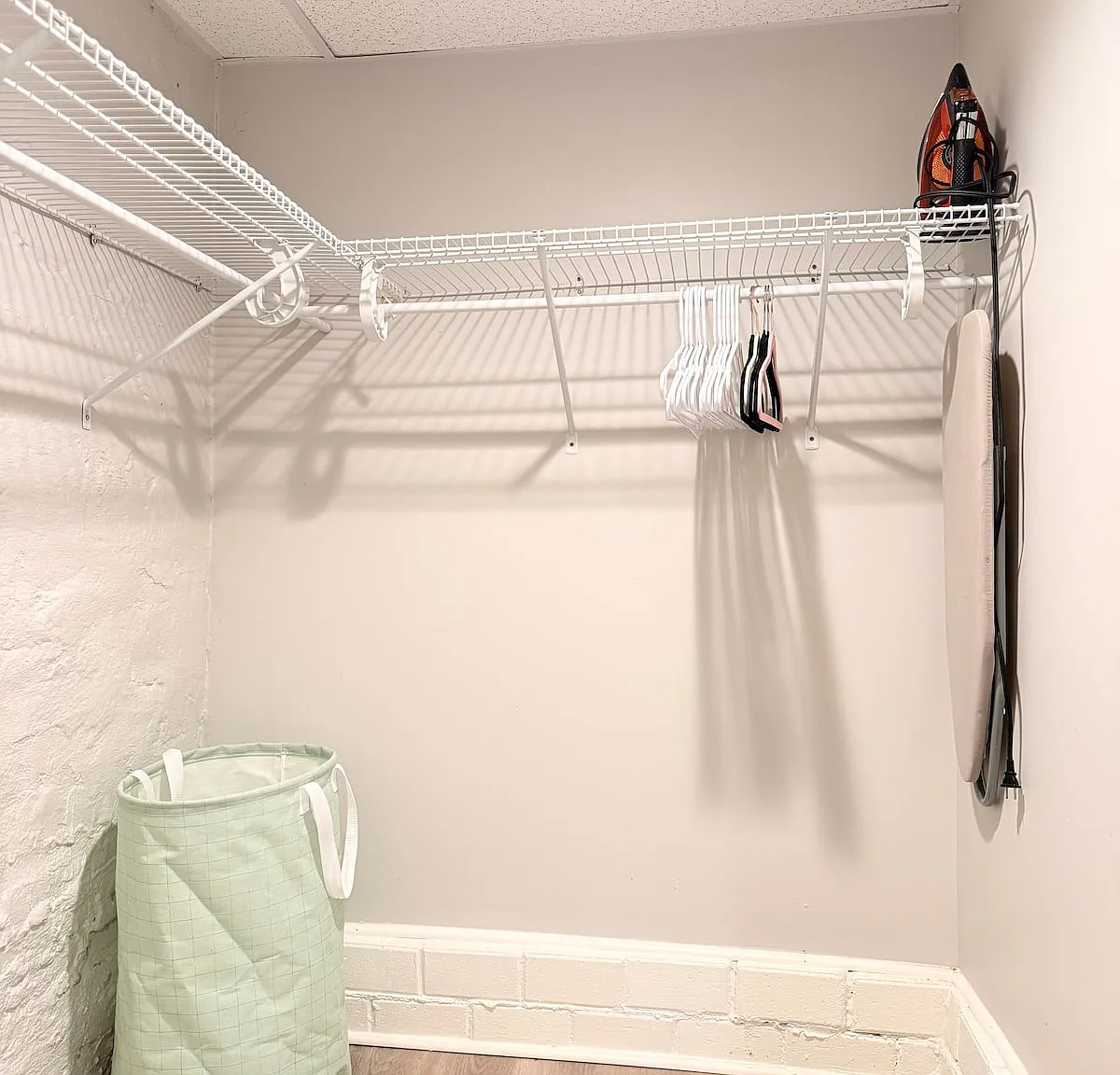1 bed, 2200 sqft, $2,000 — Photo 2