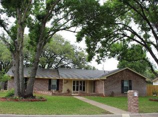 1710 Driftwood Dr, Seguin, TX 78155