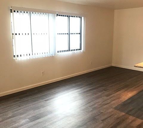 4th image of 3844 Swift Ave APT 1