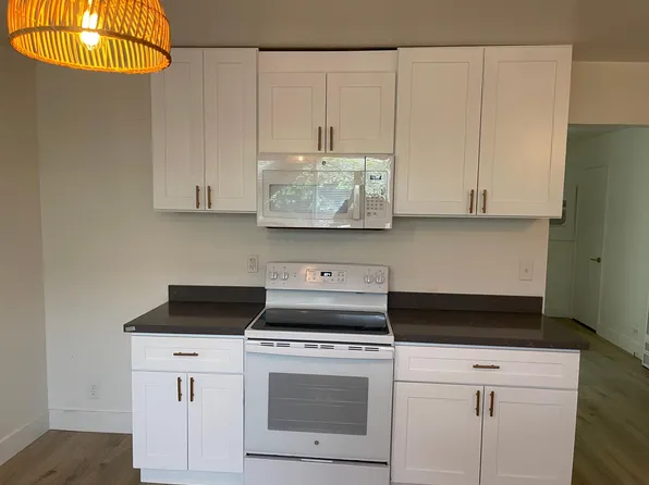 101 Starr Ave APT B, Turlock, CA 95380