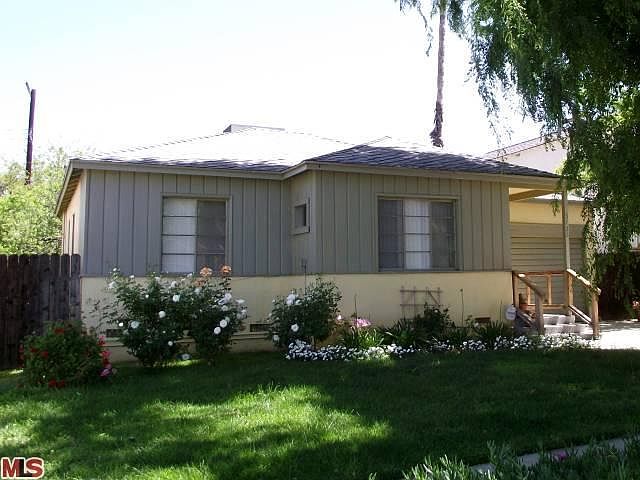 1st image of 5736 Newcastle Ave