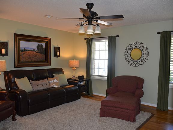 Main level TV room/den