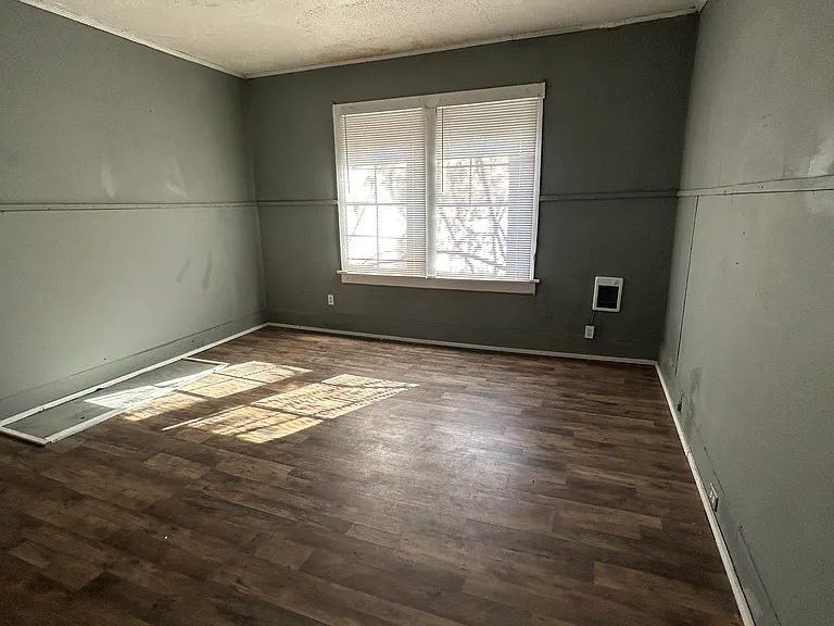 514 E 12th Ave #C — Photo 3