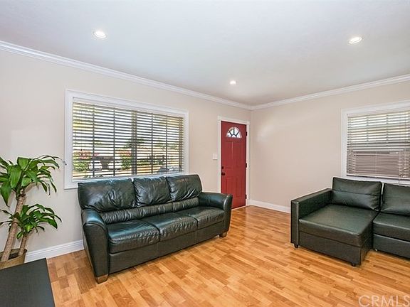 4th image of 7910 Crowndale Ave