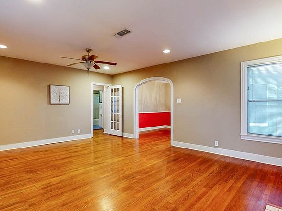 5th image of 1865 Briarcliff Dr