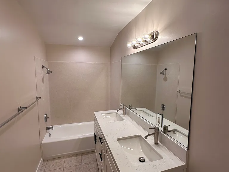 15323 Campillos Rd — Photo 12