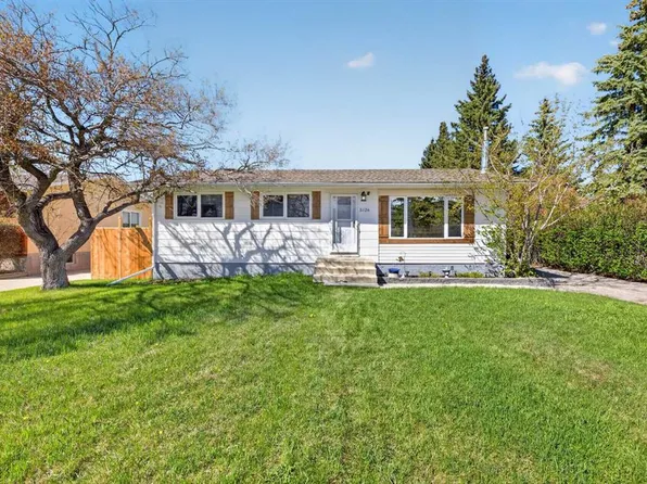 5126 S 44th St, Olds, AB T4H 1A6