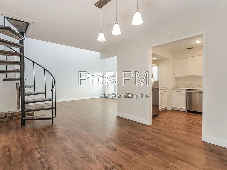 9512 Amberton Pkwy — Photo 9