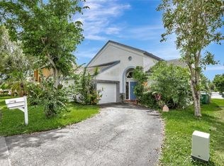 1101 SW 109th Way, Fort Lauderdale, FL 33324