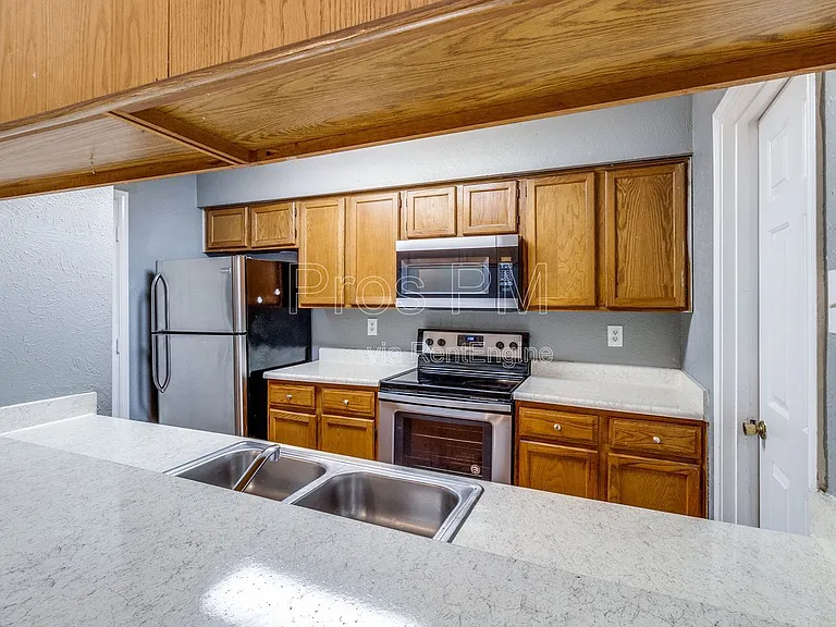 2354 Little Pocket Rd #B — Photo 5