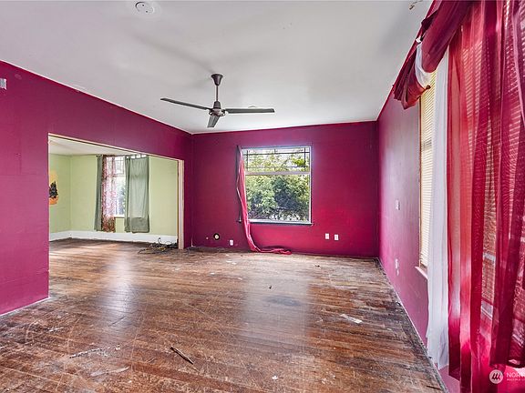 4th image of 610 E 1st Street