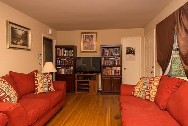 2nd image of 22 Gino Dr
