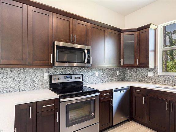 2nd image of 3573 18th Ave NE