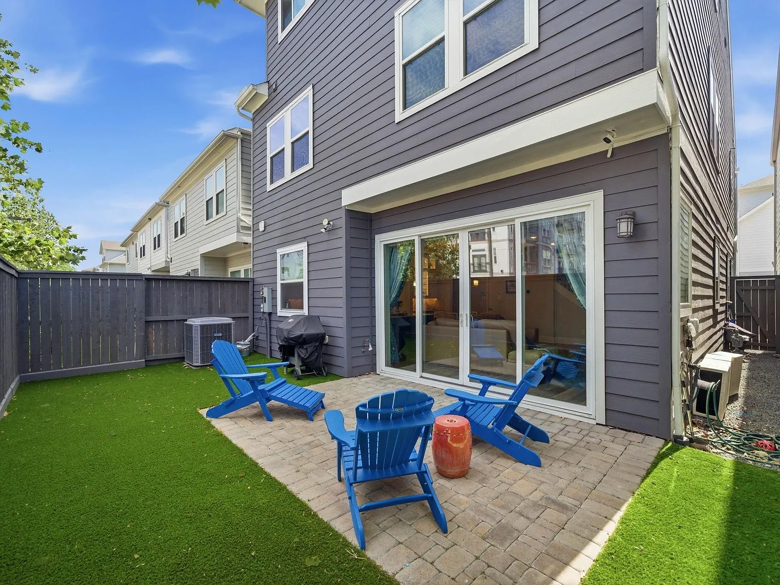 4 bed, 3.5 bath, 2926 sqft, $4,000 — Photo 3