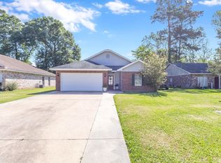 435 Needles St, Vidor, TX 77662
