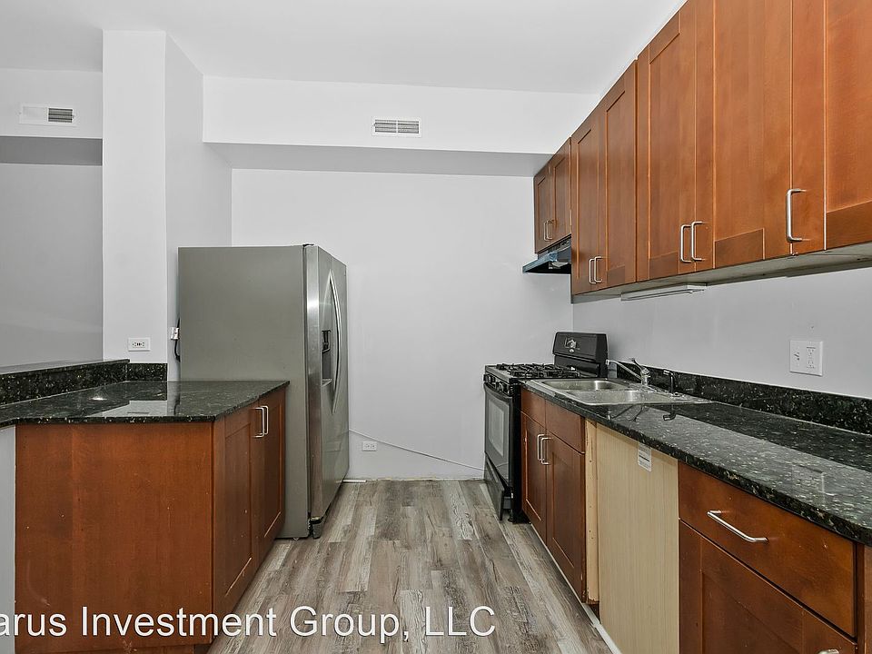 1st image of 5201 S Calumet Ave #1B