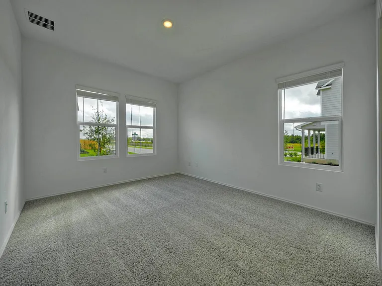 1317 Linwood St — Photo 17