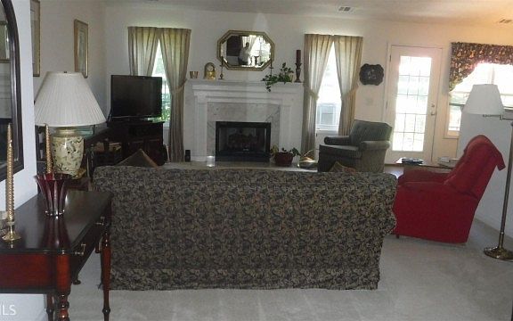 4th image of 6203 Saddlehorse Dr
