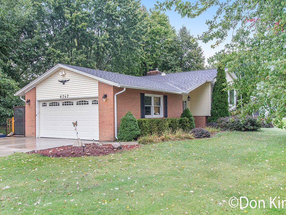 1st image of 6747 Kuttshill Dr NE