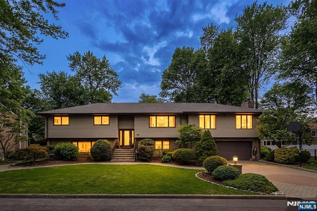 17 Cherry Pl photo 1
