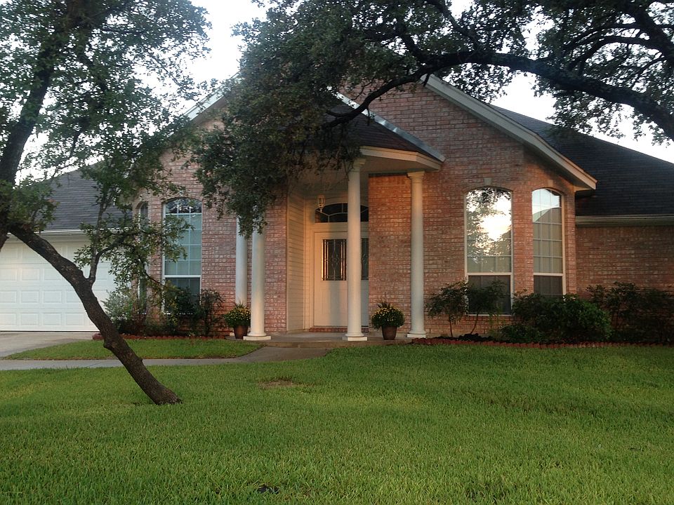 1st image of 610 Lantana St