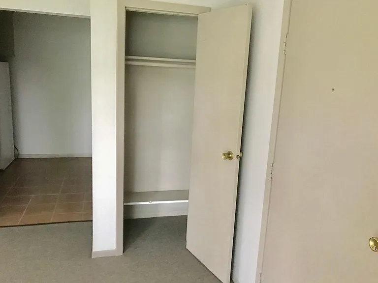605 E Main St #7 — Photo 9