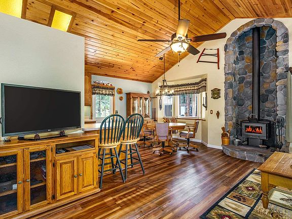 4th image of 29474 Kerns Dr