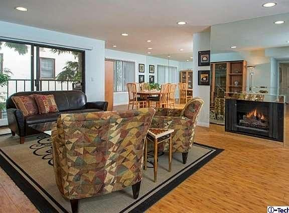 2nd image of 316 N Maryland Ave Unit 109