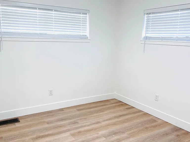 1320 G St — Photo 4