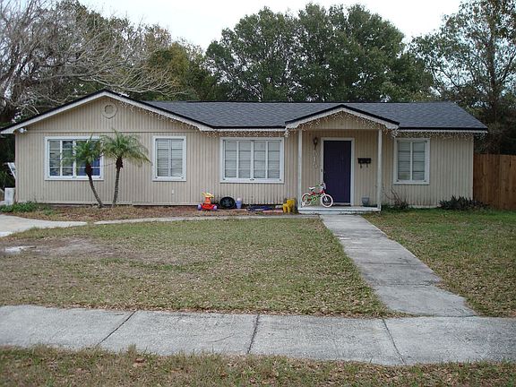 front - looks can be deceiving: 1900 sq