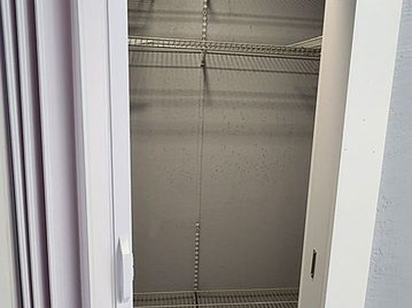 miami-florida-2057620878 picture