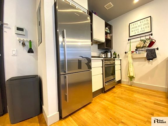 3rd image of 740 Dekalb Ave #202A
