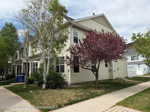 1440 Summerville Aly, Glenwood Springs, CO 81601