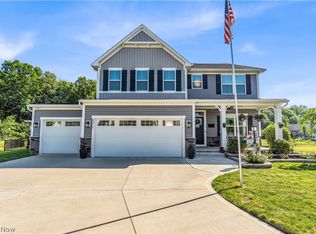 9914 Ethan Cir, Olmsted Falls, OH 44138